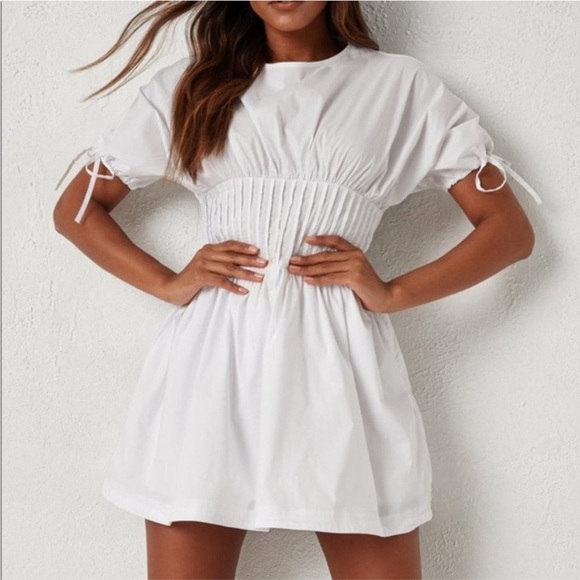 Dani Michelle X Misguided pleated waist bubble hem mini dress size 8 nwt - Picture 1 of 9